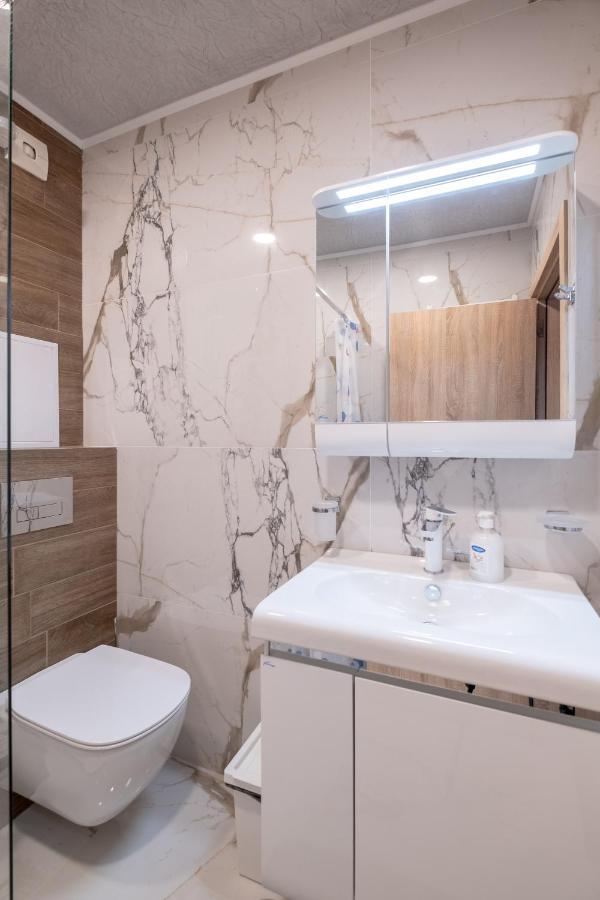 Chic 1Br Flat - Technical University & Hospital ソフィア エクステリア 写真